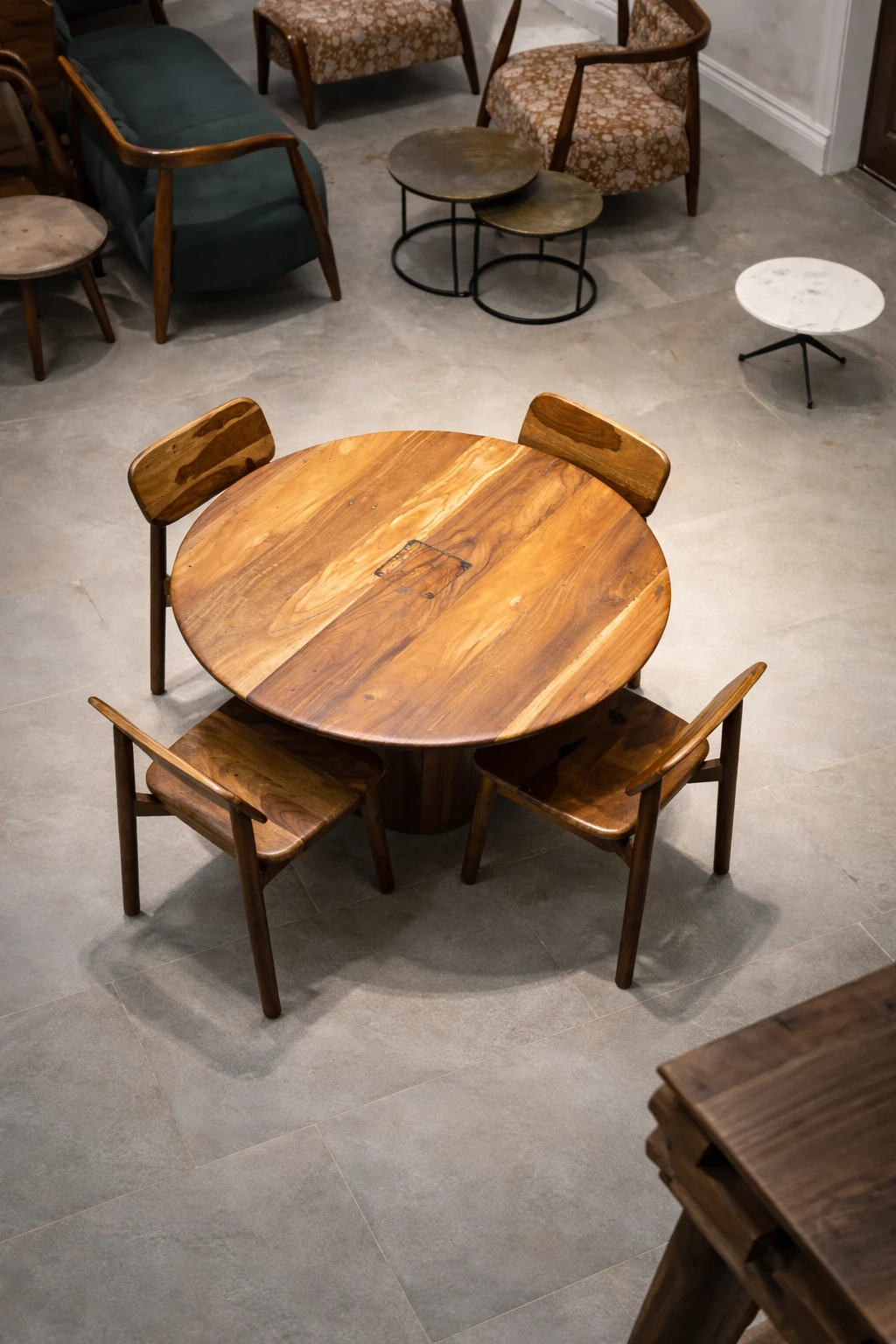 Round Wooden Dining Table 4 Seater